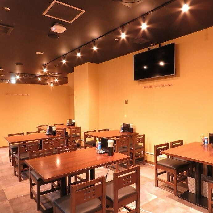 国分町に位置する「串屋国分町店」では、美味しい串揚げと焼き鳥